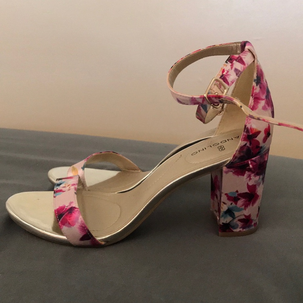 Shoes - Picture 3 of 5